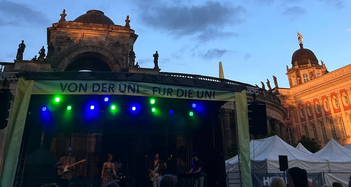 What’s up with Newtro? Cool Aid beim Potsdamer Campus Festival